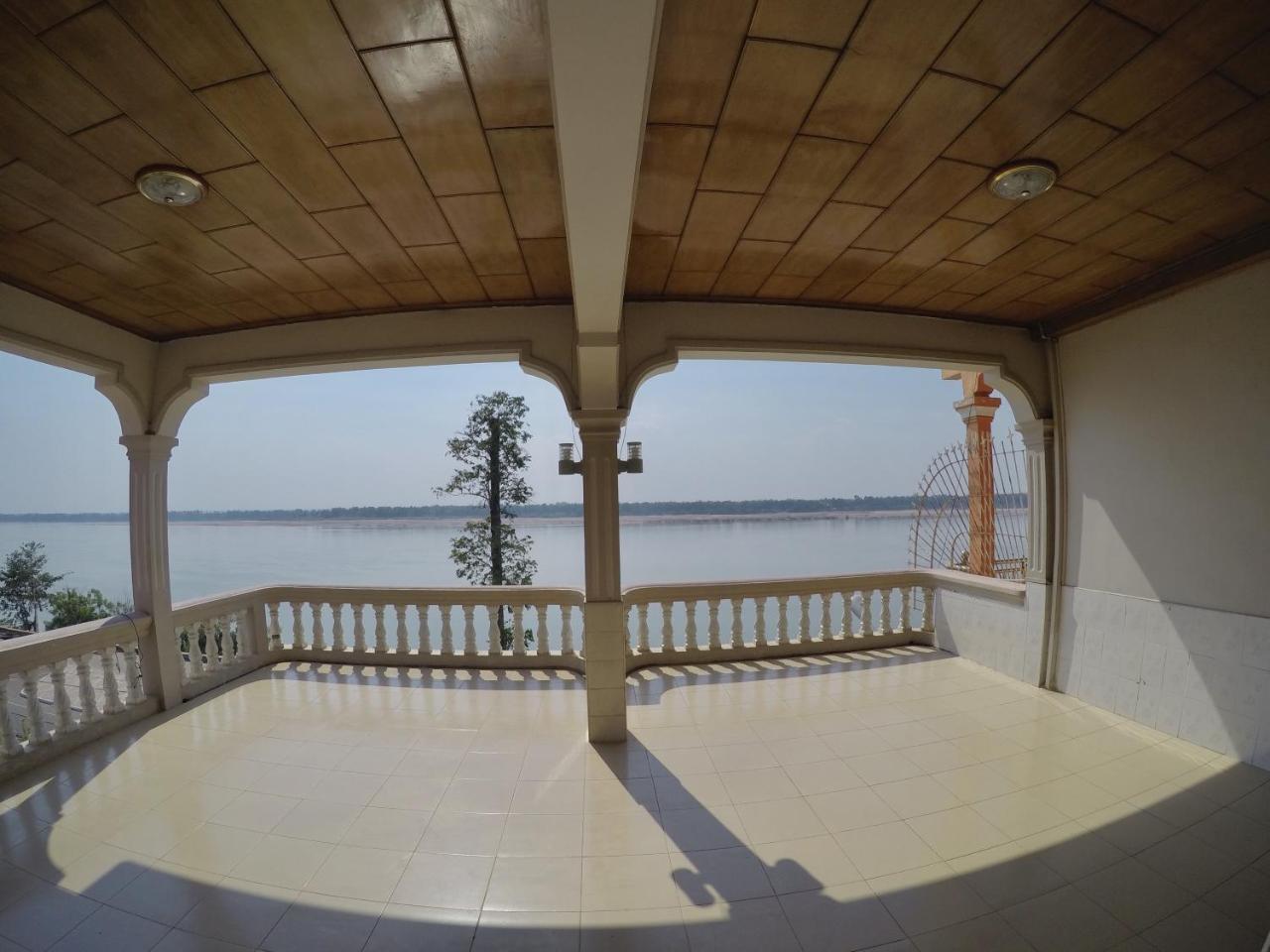Hengheng II Guest House Kratie Ngoại thất bức ảnh